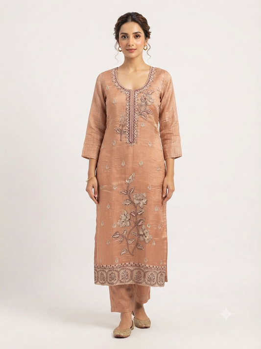 Soft organza suit with stones